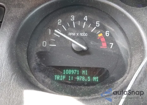 2004 Buick Lesabre Custom z USA, uszkodzony, nr VIN 1G4HP54KX44135763